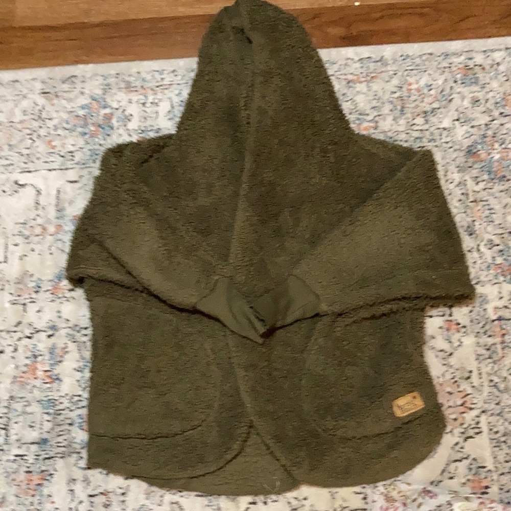 Nordic Beach Olive green wrap.  OLIVE U Body Wrap